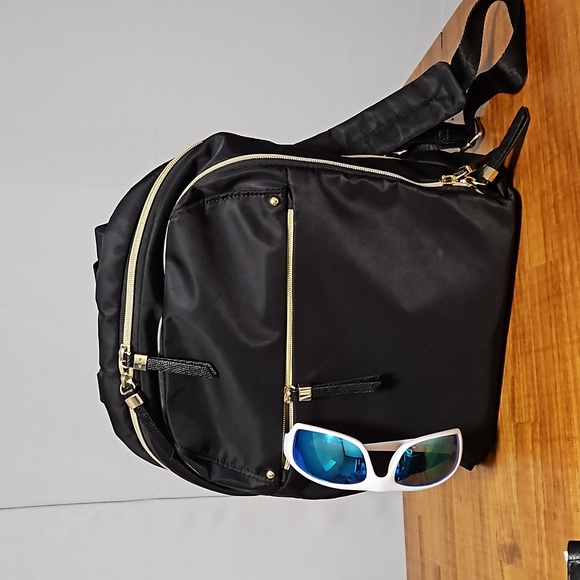 Small Backpack - Picture 1 of 6